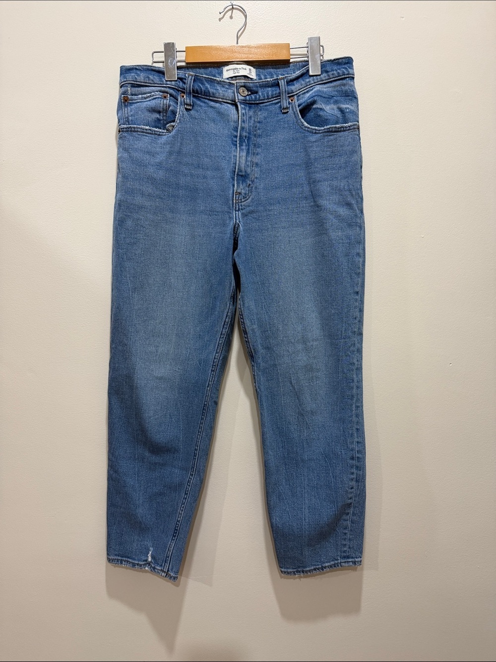 Abercrombie & Fitch Classic Light Blue The Mom Jeans